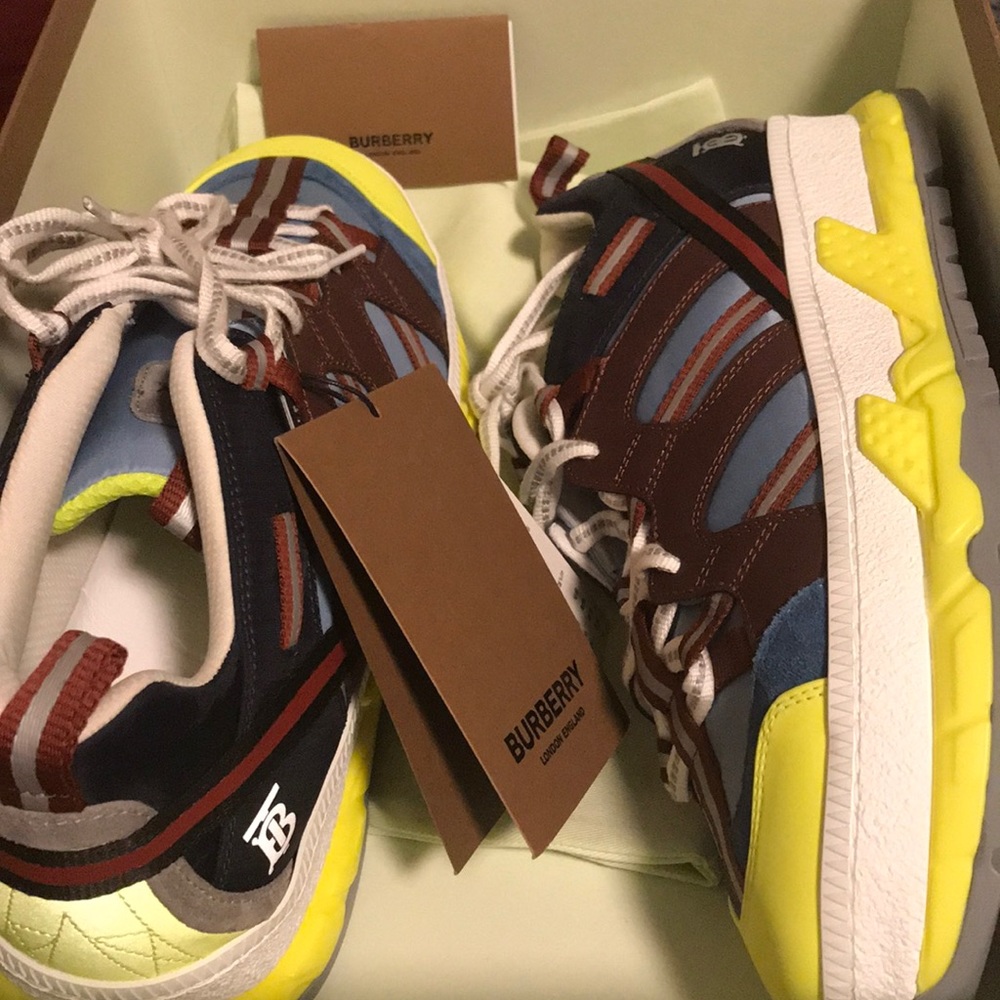 Burberry Nylon Nubuck Suede-Union - Picture 4 of 8